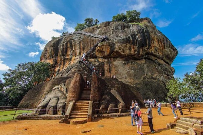 Sigiriya Day Tour