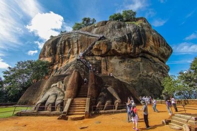 Sigiriya Day Tour